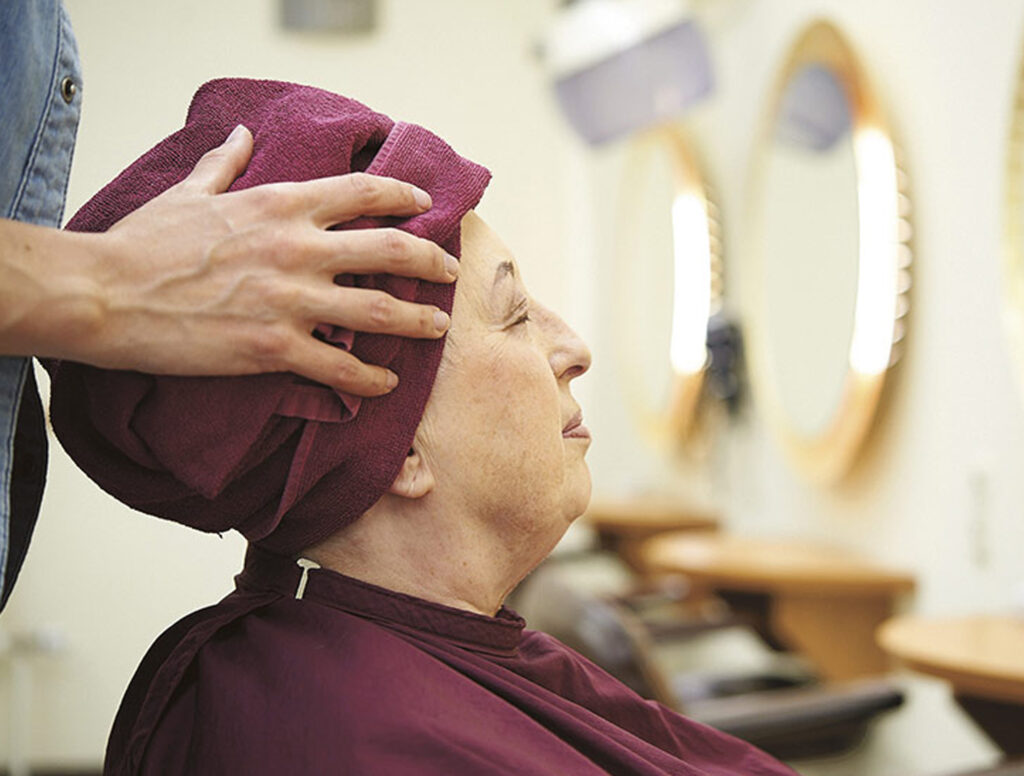 Service im Friseur-Salon im Wohnstift Rathsberg